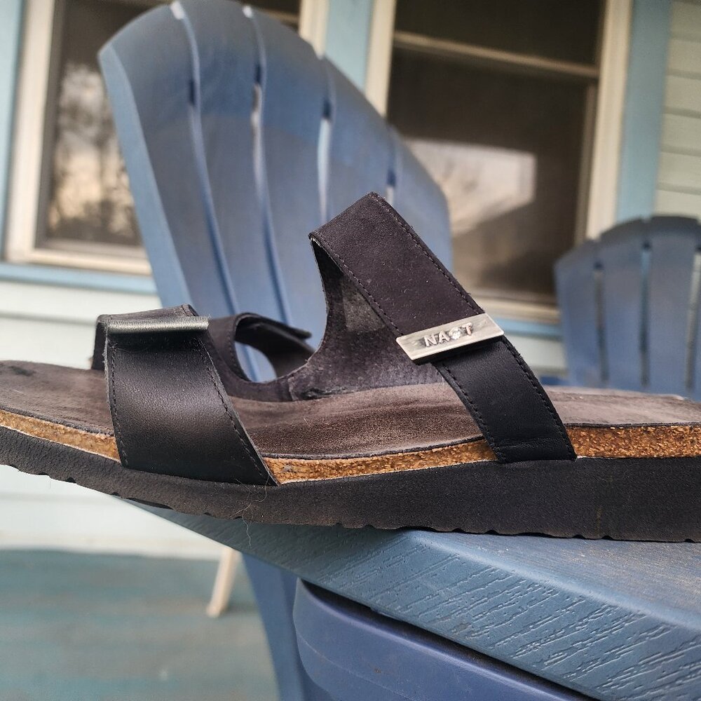 Naot Jacey sandals size 42